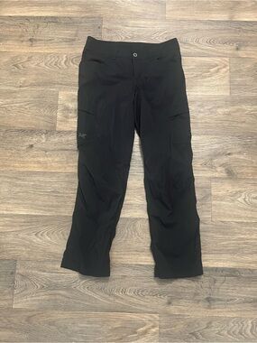 Arc'Teryx Parapet Pant Black Women's Size 4 Hiking Outdoor Neutral